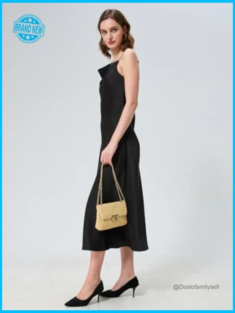 Woven Straw Summer Clutch Purse with Gold Chain and Turn-Lock Flap